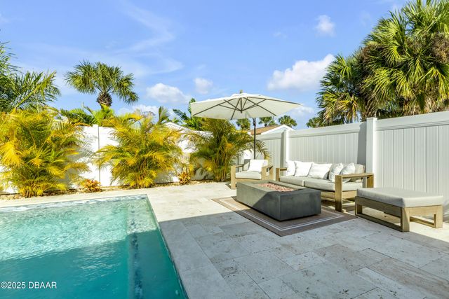 814 Maralyn Avenue, New Smyrna Beach, FL 32169