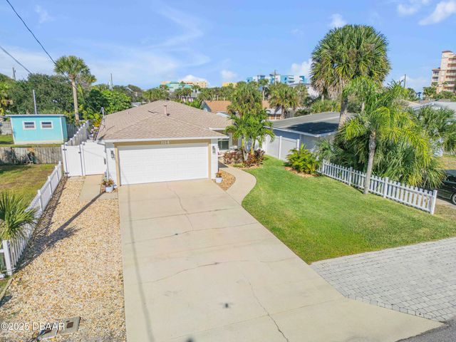 814 Maralyn Avenue, New Smyrna Beach, FL 32169