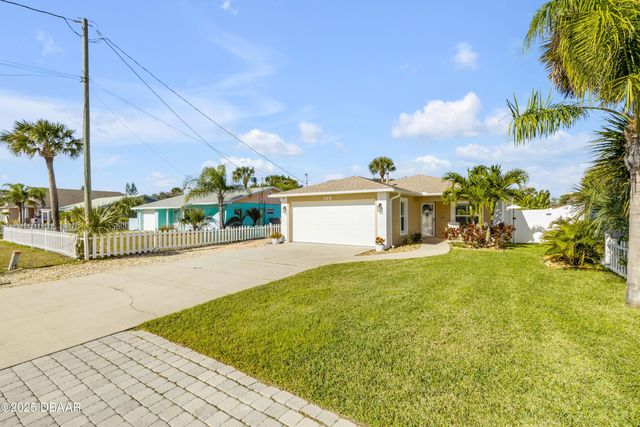814 Maralyn Avenue, New Smyrna Beach, FL 32169