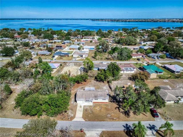 125 Lemon Road NW, Lake Placid, FL 33852