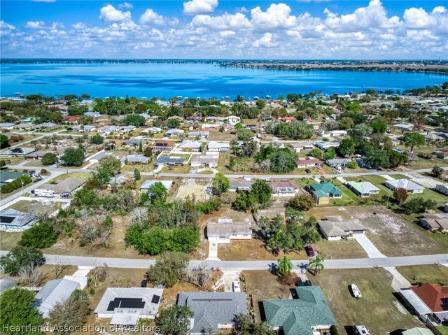 125 Lemon Road NW, Lake Placid, FL 33852