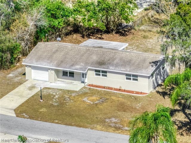 125 Lemon Road NW, Lake Placid, FL 33852