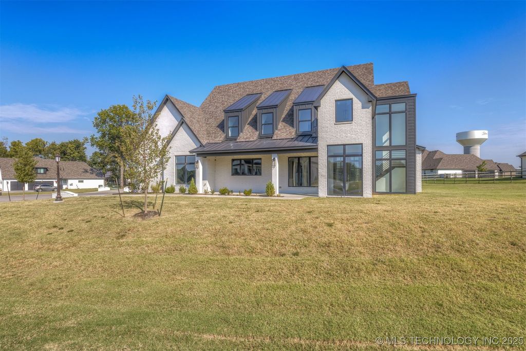 5851 N River Birch Road, Owasso, OK 74055