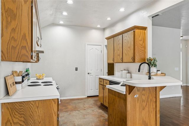 14413 S Harvey Avenue, Oklahoma City, OK 73170