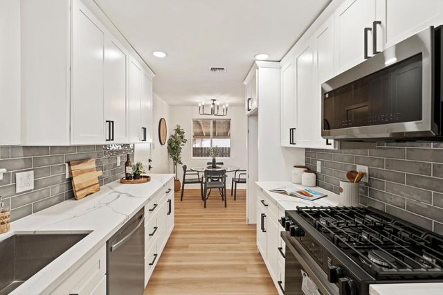 8832 Canarsie Ave, Orangevale, CA 95662