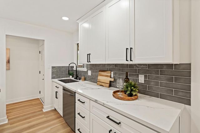 8832 Canarsie Ave, Orangevale, CA 95662