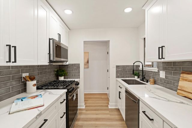 8832 Canarsie Ave, Orangevale, CA 95662