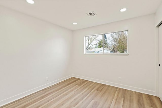 8832 Canarsie Ave, Orangevale, CA 95662