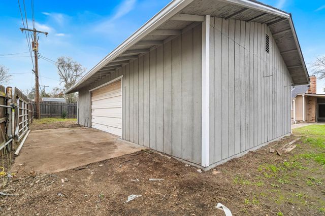 8832 Canarsie Ave, Orangevale, CA 95662