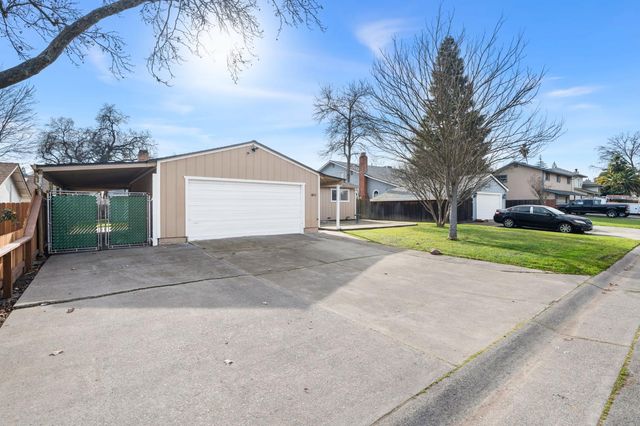 8832 Canarsie Ave, Orangevale, CA 95662