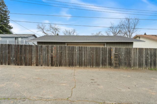 8832 Canarsie Ave, Orangevale, CA 95662