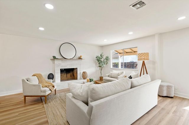 8832 Canarsie Ave, Orangevale, CA 95662