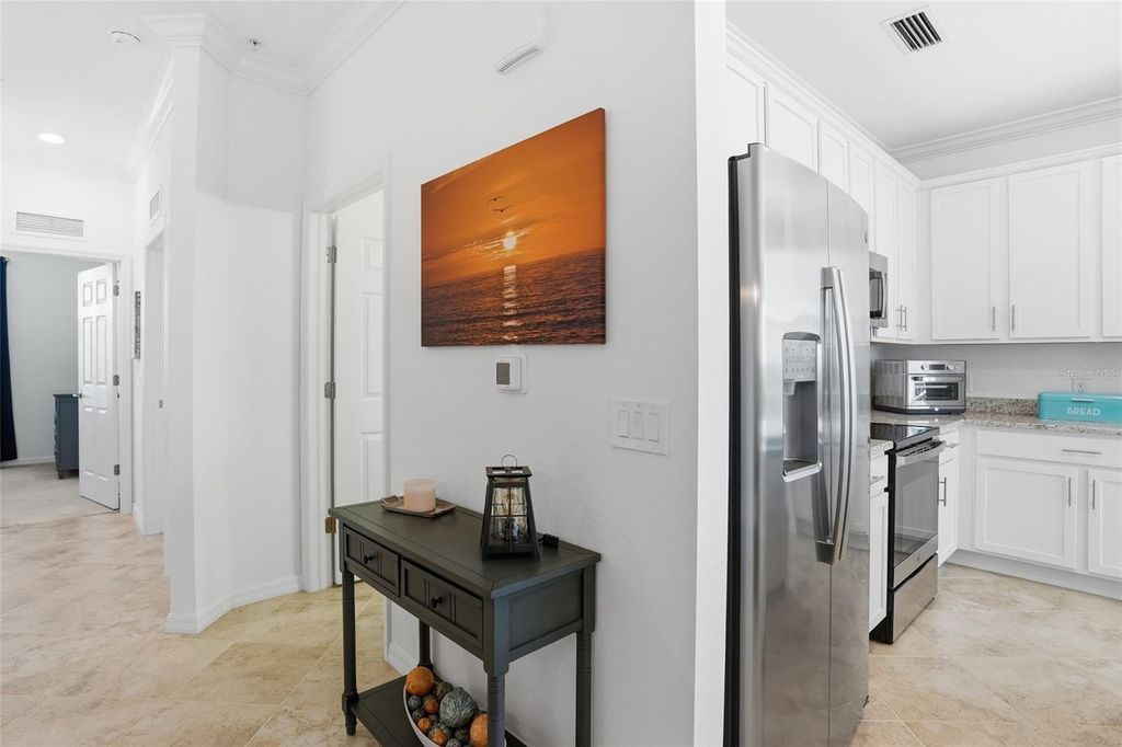 Image 6 of property listing at 14061 HERITAGE LANDING BOULEVARD 431, Punta Gorda, FL 33955