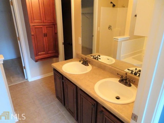 155 Seabreeze Court, Newnan, GA 30265