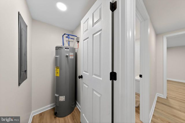 216 W HIGH ST, Felton, DE 19943