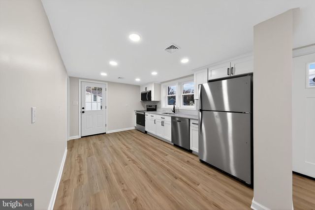 216 W HIGH ST, Felton, DE 19943