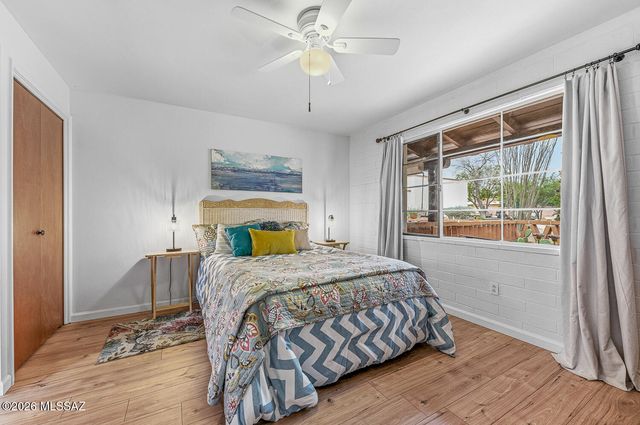 221 S Paseo Tierra, Green Valley, AZ 85614