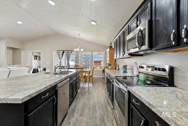15936 N Freestone Way, Nampa, ID 83651