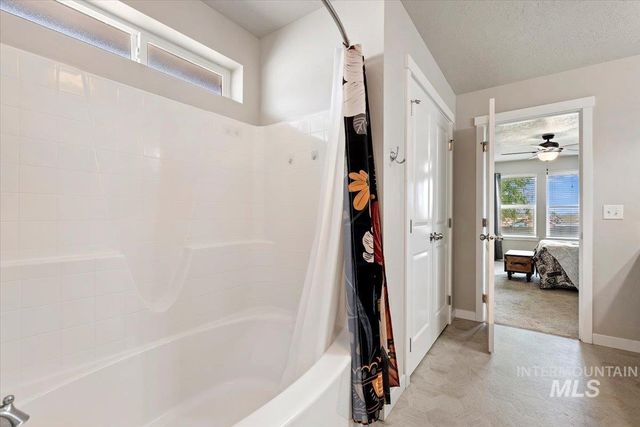 15936 N Freestone Way, Nampa, ID 83651