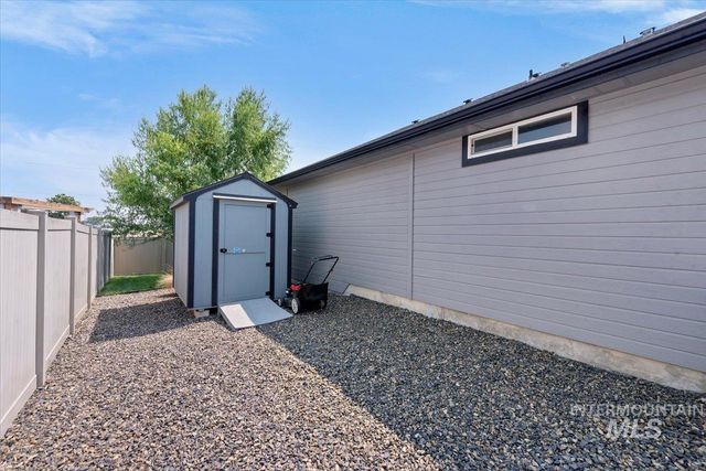 15936 N Freestone Way, Nampa, ID 83651