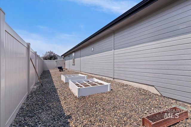 15936 N Freestone Way, Nampa, ID 83651