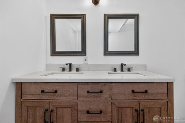 2700 Sonata Circle, Miami Twp, OH 45449