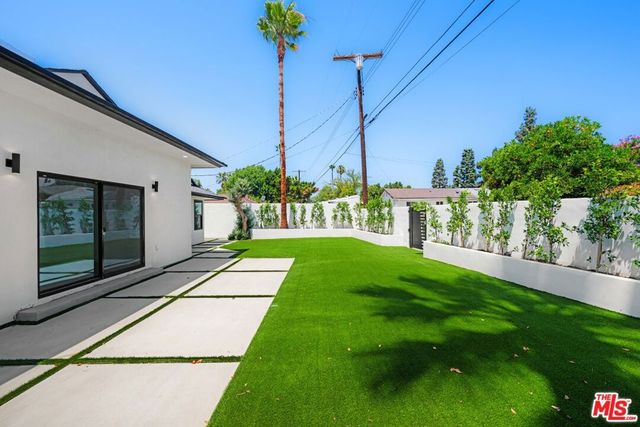 16113 Gledhill Street, North Hills, CA 91343