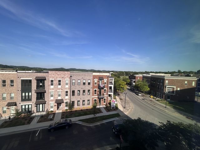 2060 Tollgate Blvd Unit 315, Thompsons Station, TN 37179