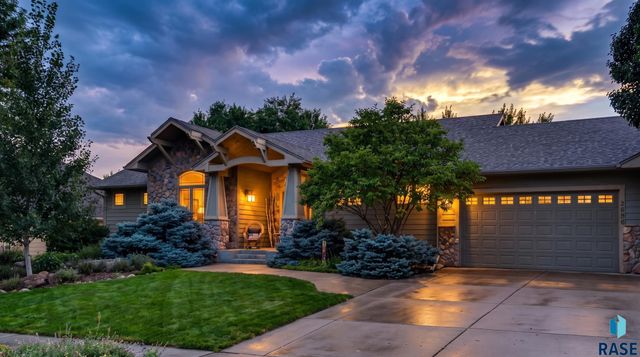 2208 W Black Rock Cir Circle, Sioux Falls, SD 57108