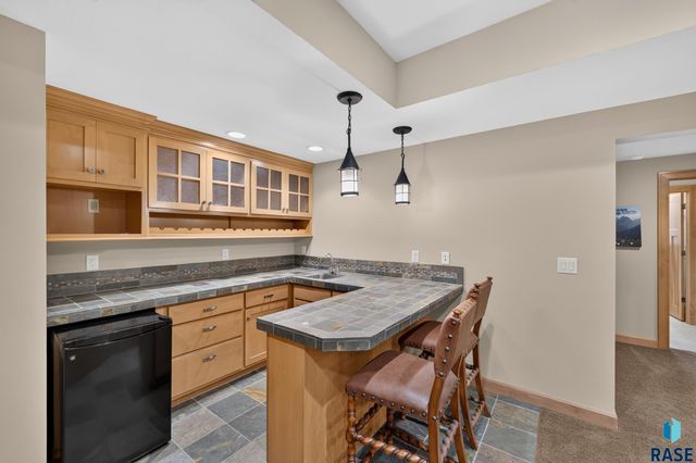 2208 W Black Rock Cir Circle, Sioux Falls, SD 57108