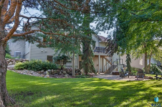 2208 W Black Rock Cir Circle, Sioux Falls, SD 57108