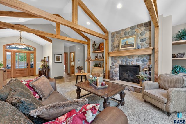 2208 W Black Rock Cir Circle, Sioux Falls, SD 57108
