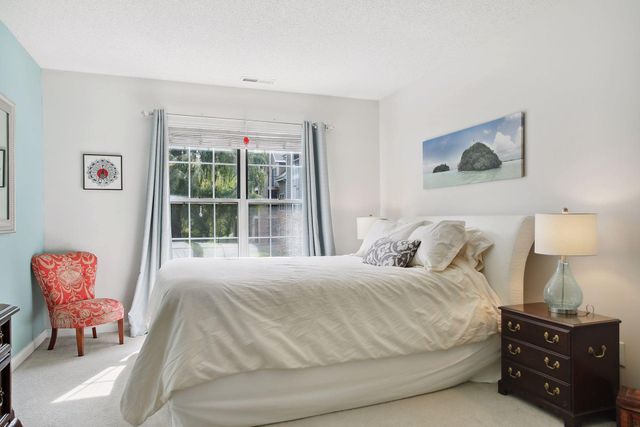 5998 Chasewood Parkway 1, Minnetonka, MN 55343