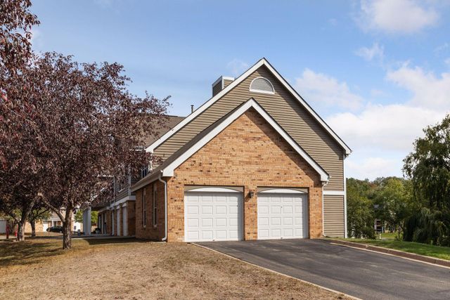 5998 Chasewood Parkway 1, Minnetonka, MN 55343