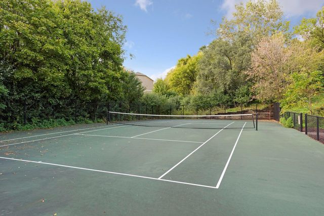 5998 Chasewood Parkway 1, Minnetonka, MN 55343