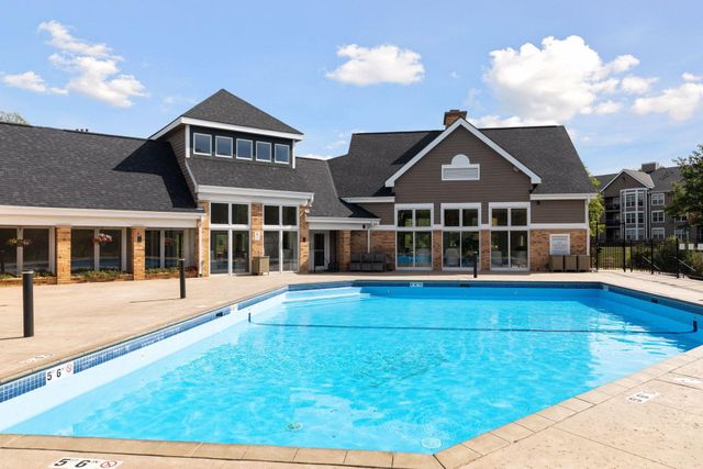 5998 Chasewood Parkway 1, Minnetonka, MN 55343