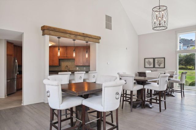 5998 Chasewood Parkway 1, Minnetonka, MN 55343