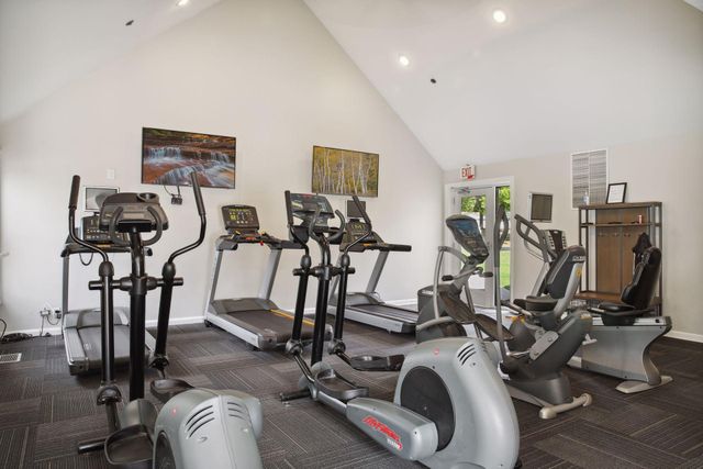 5998 Chasewood Parkway 1, Minnetonka, MN 55343