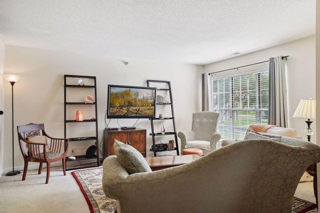 5998 Chasewood Parkway 1, Minnetonka, MN 55343