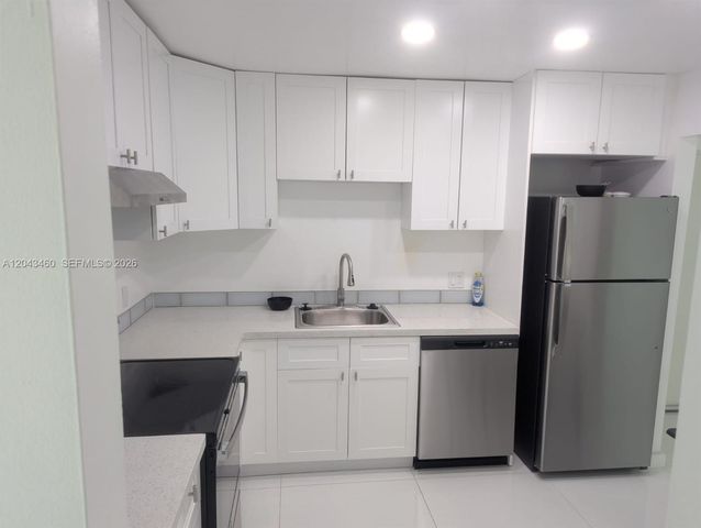 700 SE 2nd Ave 313, Deerfield Beach, FL 33441
