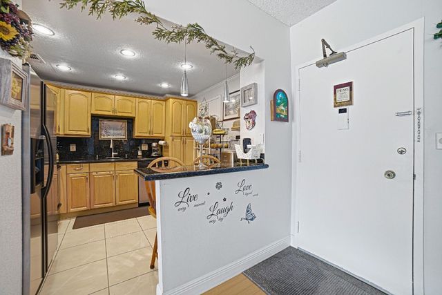 1985 S Ocean Drive 10G, Hallandale Beach, FL 33009