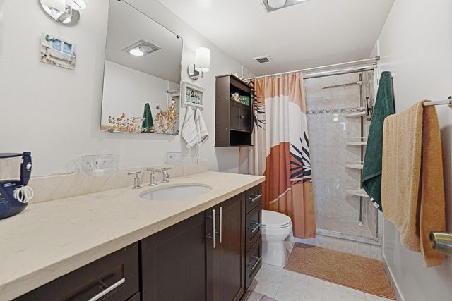 1985 S Ocean Drive 10G, Hallandale Beach, FL 33009