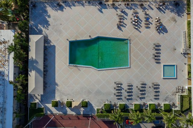 1985 S Ocean Drive 10G, Hallandale Beach, FL 33009