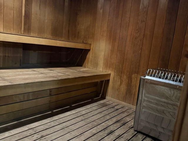 1985 S Ocean Drive 10G, Hallandale Beach, FL 33009