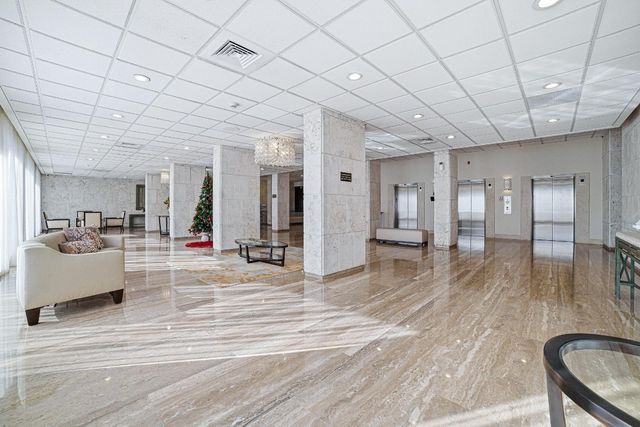 1985 S Ocean Drive 10G, Hallandale Beach, FL 33009