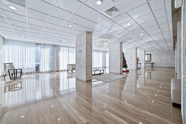 1985 S Ocean Drive 10G, Hallandale Beach, FL 33009