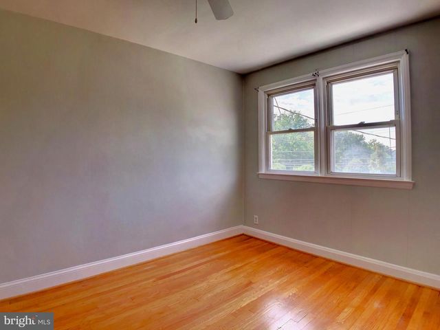 78 HAWTHORNE RD S, Middle River, MD 21220