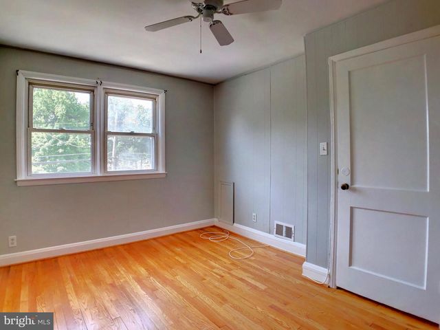 78 HAWTHORNE RD S, Middle River, MD 21220