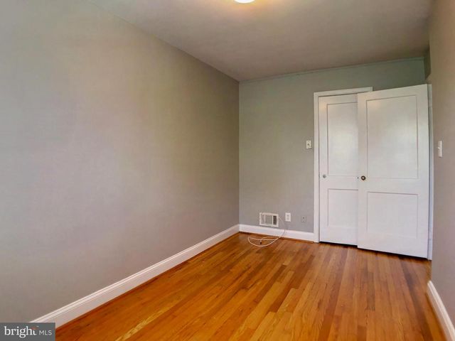 78 HAWTHORNE RD S, Middle River, MD 21220