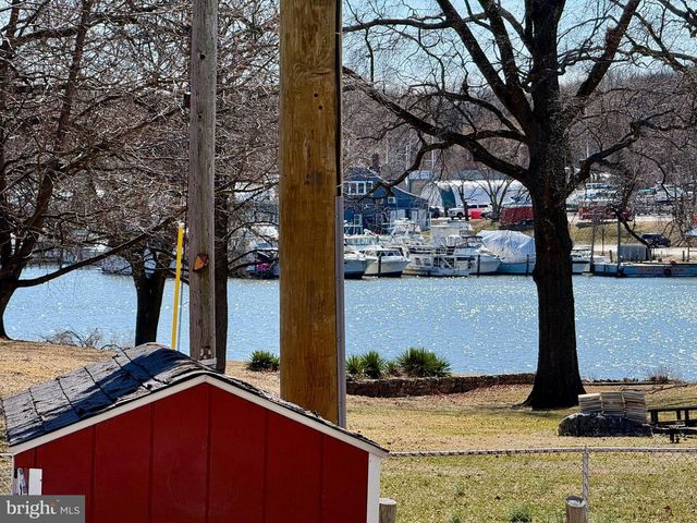 78 HAWTHORNE RD S, Middle River, MD 21220